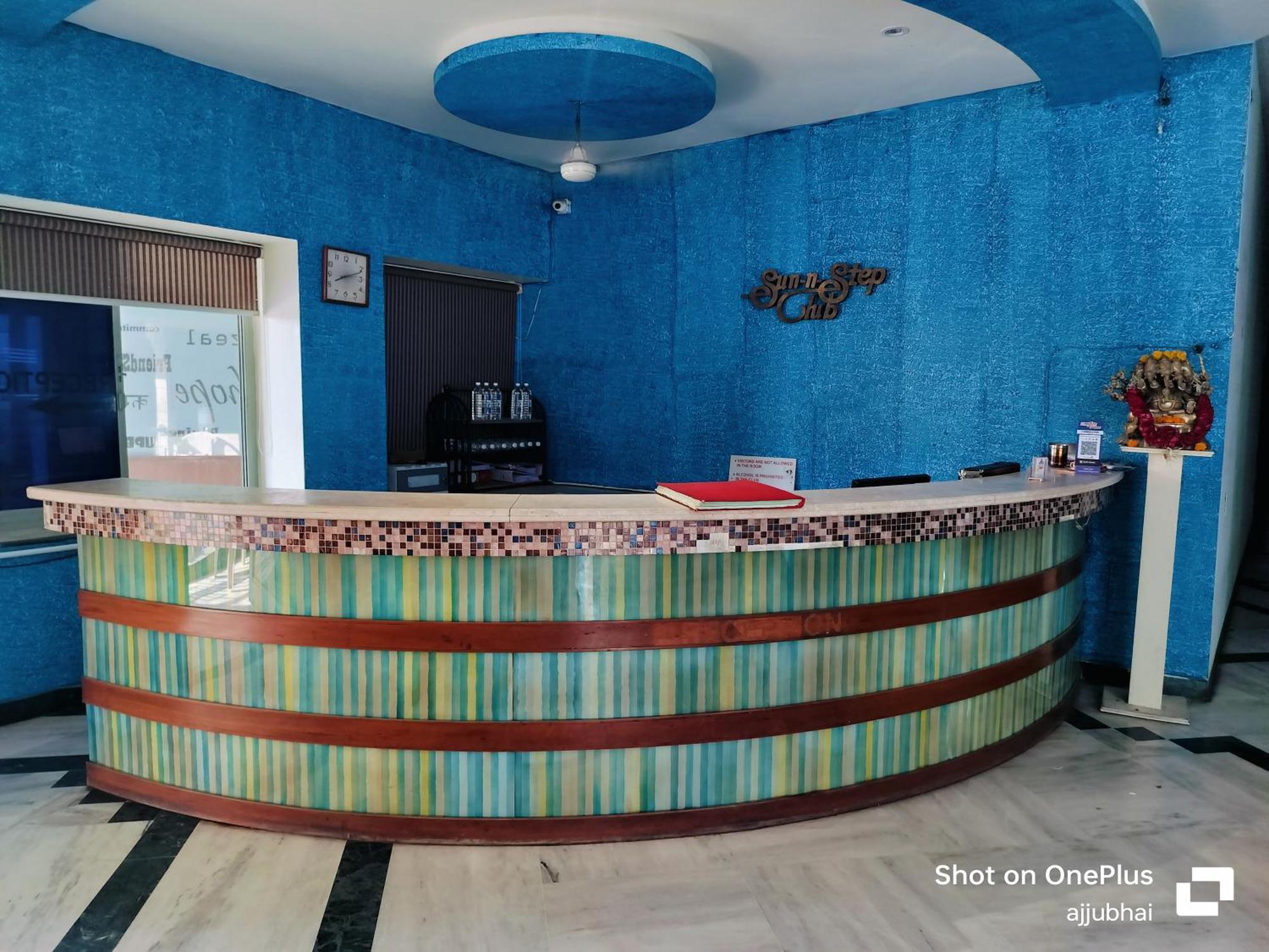 Hotel Sun N Step Club Ahmedabad Exterior photo